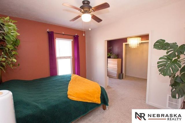 4611 Madison Avenue, Lincoln, NE 68504