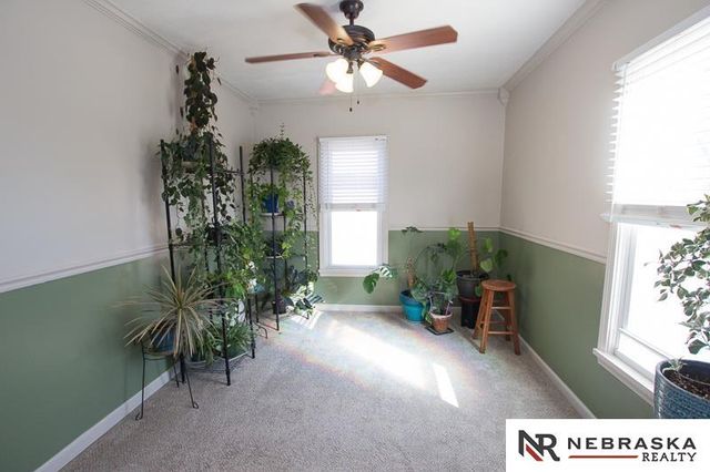 4611 Madison Avenue, Lincoln, NE 68504