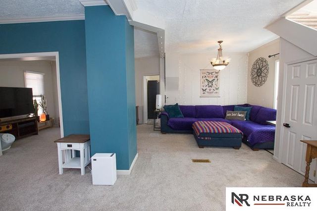 4611 Madison Avenue, Lincoln, NE 68504