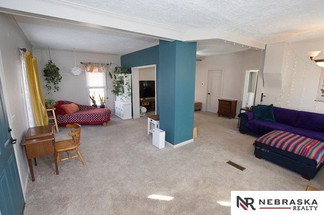 4611 Madison Avenue, Lincoln, NE 68504