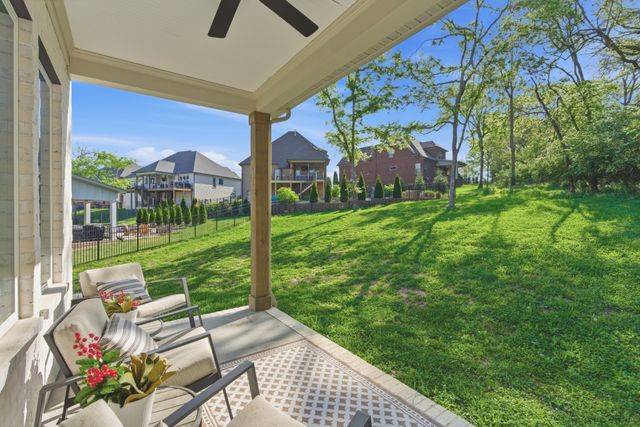 383 Arrow Ct, Hendersonville, TN 37075