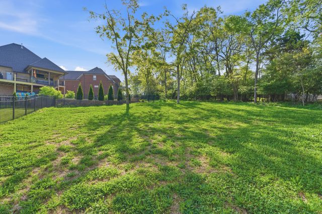 383 Arrow Ct, Hendersonville, TN 37075