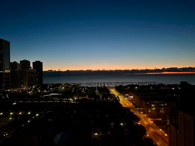 60 E Monroe Street 2001, Chicago, IL 60603