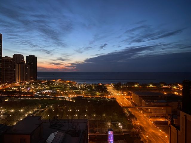 60 E Monroe Street 2001, Chicago, IL 60603