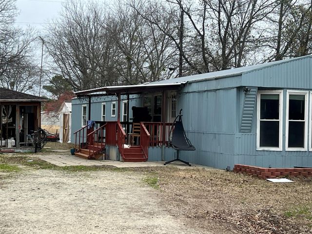 1012 Redoak Drive, West Tawakoni, TX 75474