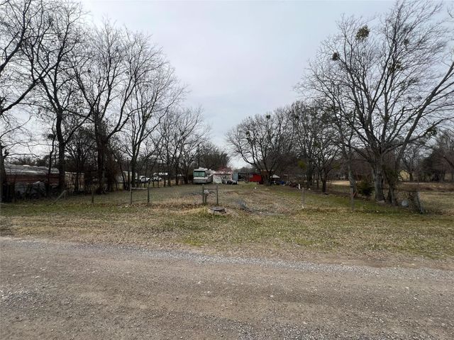 1012 Redoak Drive, West Tawakoni, TX 75474