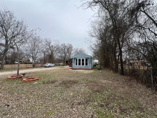 1012 Redoak Drive, West Tawakoni, TX 75474