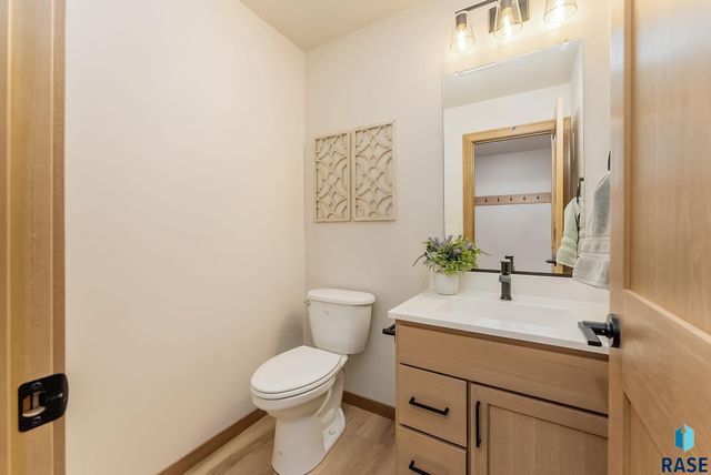 1225 Poplar Ave Avenue, Tea, SD 57064