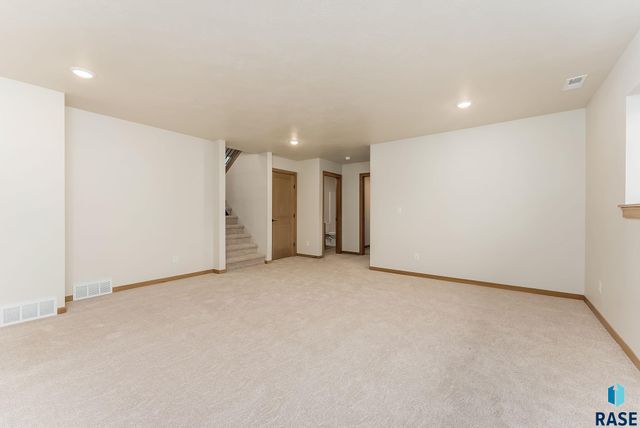 1225 Poplar Ave Avenue, Tea, SD 57064