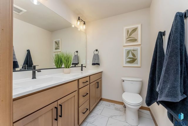 1225 Poplar Ave Avenue, Tea, SD 57064