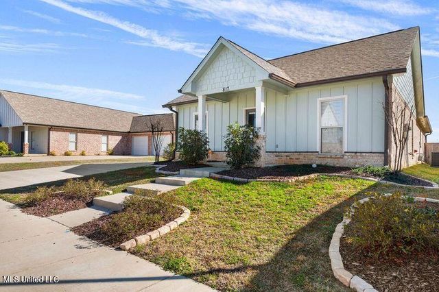 817 Long Leaf Circle, Brandon, MS 39042
