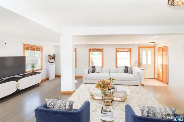 93 Copley Avenue, Teaneck, NJ 07666