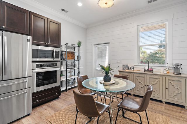 101 Lyle Ln, Nashville, TN 37210