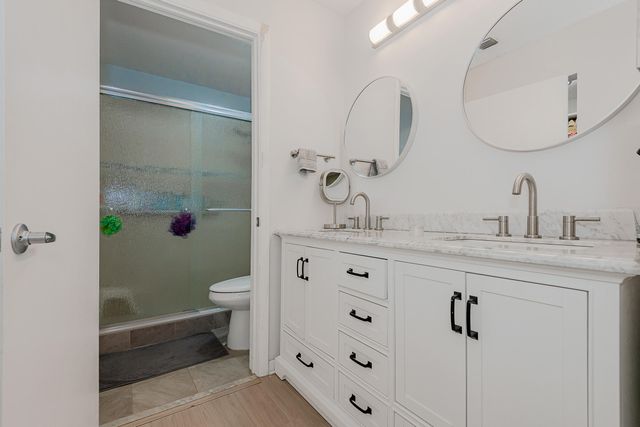 4 Verwood Way, Boynton Beach, FL 33426