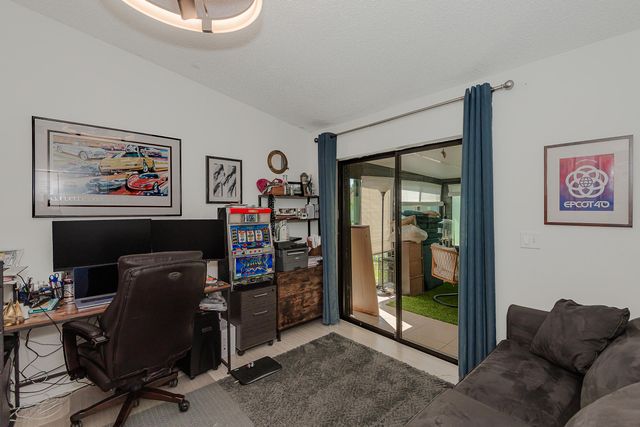 4 Verwood Way, Boynton Beach, FL 33426