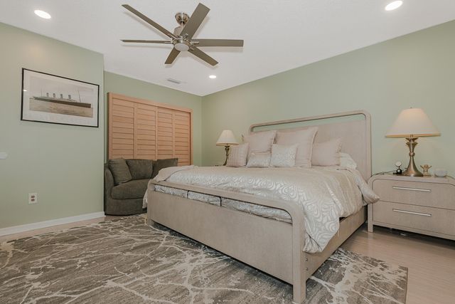 4 Verwood Way, Boynton Beach, FL 33426