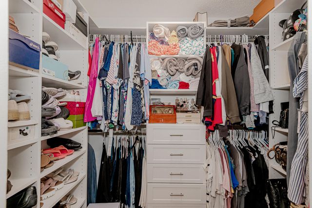 4 Verwood Way, Boynton Beach, FL 33426