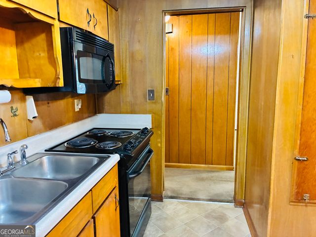 6795 Tralee Drive, Lithia Springs, GA 30122