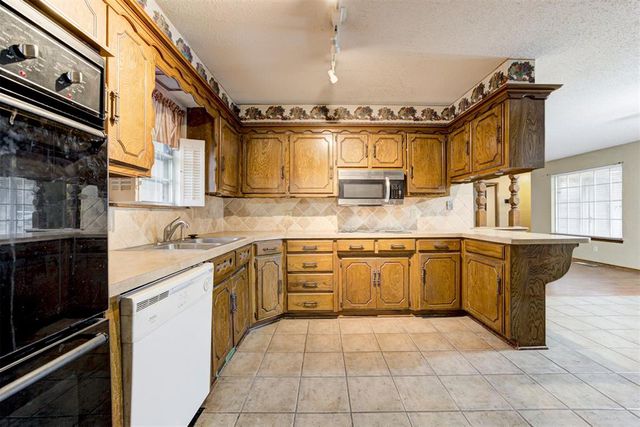 5821 NW 89th Street, Oklahoma City, OK 73132