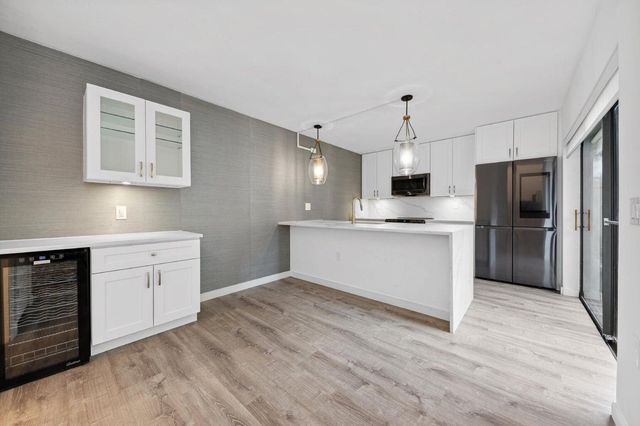 7117 71st Way, West Palm Beach, FL 33407