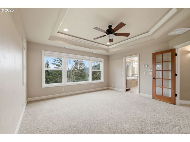 453 DELLWOOD Dr, Eugene, OR 97405