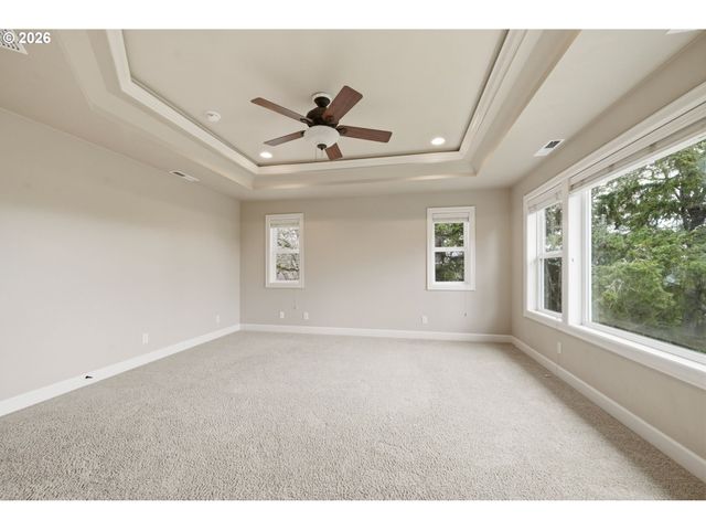 453 DELLWOOD Dr, Eugene, OR 97405