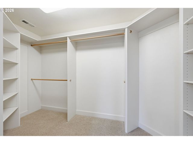 453 DELLWOOD Dr, Eugene, OR 97405