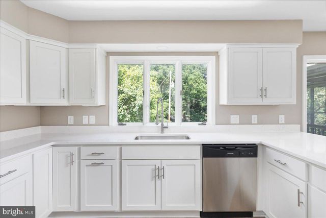 756 BROOKNEIL DR, Winchester, VA 22602