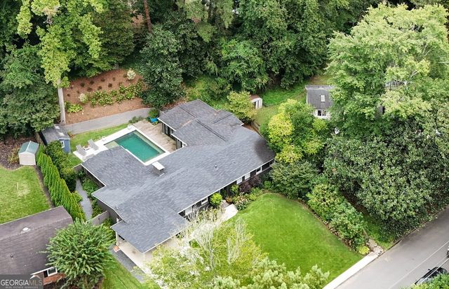 1423 Brook Valley Lane NE, Atlanta, GA 30324