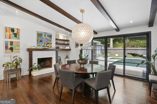 1423 Brook Valley Lane NE, Atlanta, GA 30324
