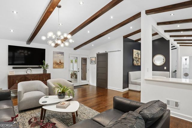 1423 Brook Valley Lane NE, Atlanta, GA 30324