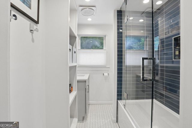 1423 Brook Valley Lane NE, Atlanta, GA 30324