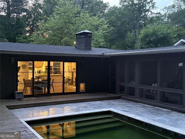1423 Brook Valley Lane NE, Atlanta, GA 30324
