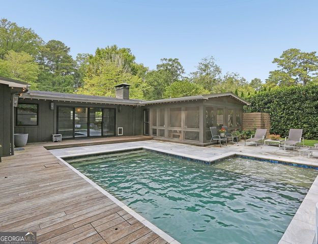 1423 Brook Valley Lane NE, Atlanta, GA 30324