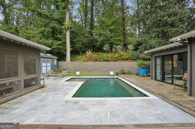 1423 Brook Valley Lane NE, Atlanta, GA 30324