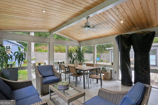 1423 Brook Valley Lane NE, Atlanta, GA 30324