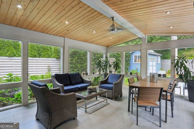 1423 Brook Valley Lane NE, Atlanta, GA 30324