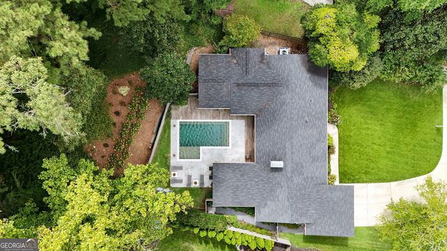 1423 Brook Valley Lane NE, Atlanta, GA 30324