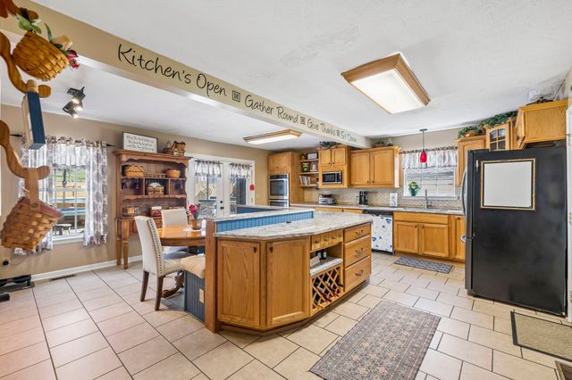 2040 Mays Chapel Rd, Mount Juliet, TN 37122