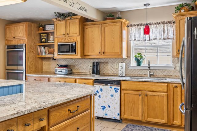 2040 Mays Chapel Rd, Mount Juliet, TN 37122