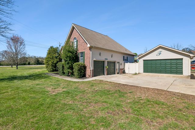 2040 Mays Chapel Rd, Mount Juliet, TN 37122