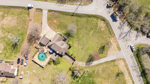 2040 Mays Chapel Rd, Mount Juliet, TN 37122