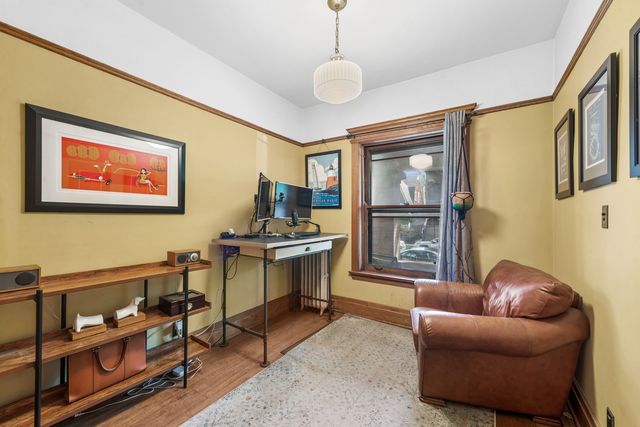 1314 W Carmen Avenue, Chicago, IL 60640