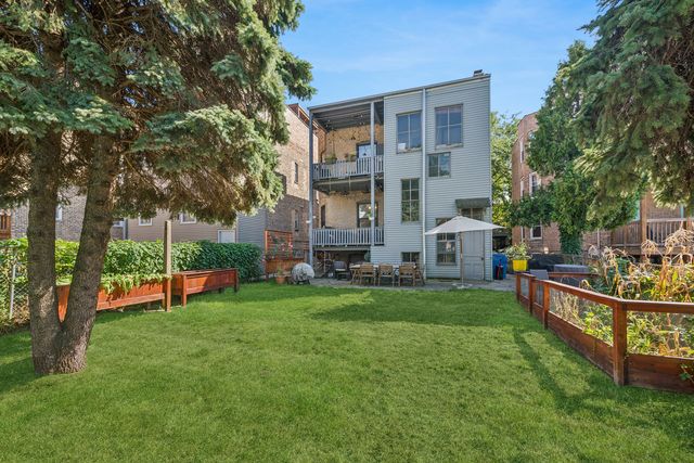 1314 W Carmen Avenue, Chicago, IL 60640