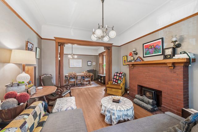 1314 W Carmen Avenue, Chicago, IL 60640