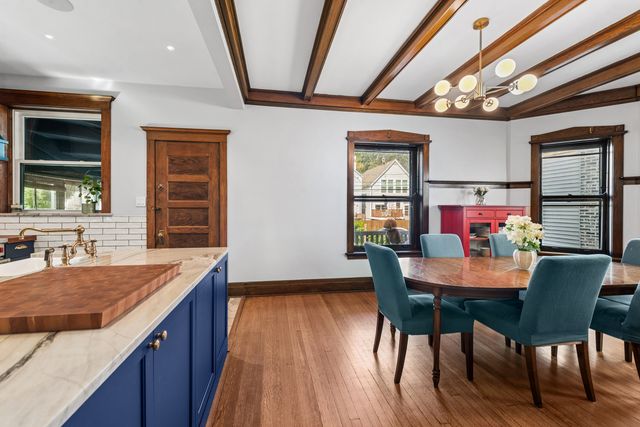 1314 W Carmen Avenue, Chicago, IL 60640
