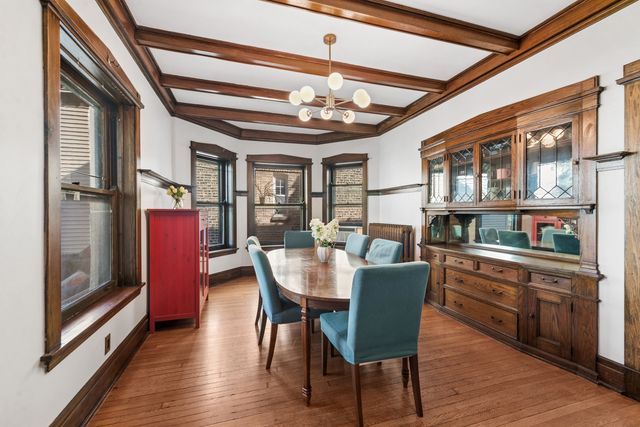 1314 W Carmen Avenue, Chicago, IL 60640