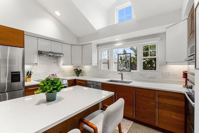 11 Ridge Street, Winchester, MA 01890