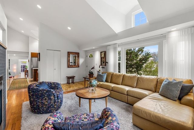 11 Ridge Street, Winchester, MA 01890