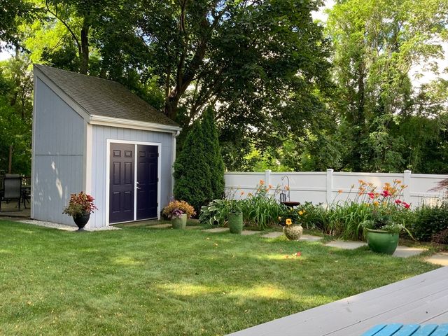 11 Ridge Street, Winchester, MA 01890